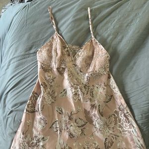 La Vie en Rose Nightgown
